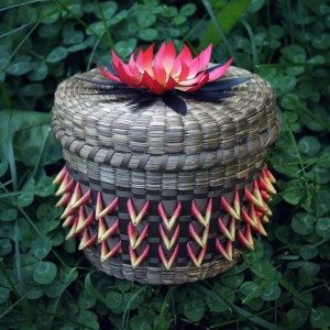 Ann Mitchell, basket maker, basketry, workshops, Indigenous Artist, First Nations, Indigenous Arts Collective of Canada, Pass The Feather