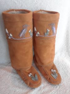 Ama Beads, Chandra Labelle, bead work, dreamcatchers, moccasins, workshops, feather, jewelry, Indigenous artist, first nations, indigenous arts collective of canada, pass the feather, indigenous art, aboriginal art, indigenous art directory