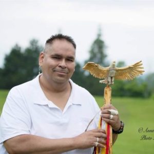 Nish Nabie, carving, sculpting, artist, aboriginal artist, pass the feather, aborginal arts and collective