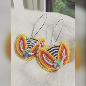 Rebecca Doxtator, Otsitsidesigns, Indigenous artist, beader, beadwork, first nations, indigenous arts collective of canada, pass the feather.