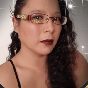 Jennifer Bowles, beadwork, beader, handmade, Indigenous Artist, First Nations, Indigenous Arts Collective of Canada, Pass The Feather
