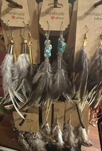 Jeanine Bruinsma-Cree:Born-feather-earrings