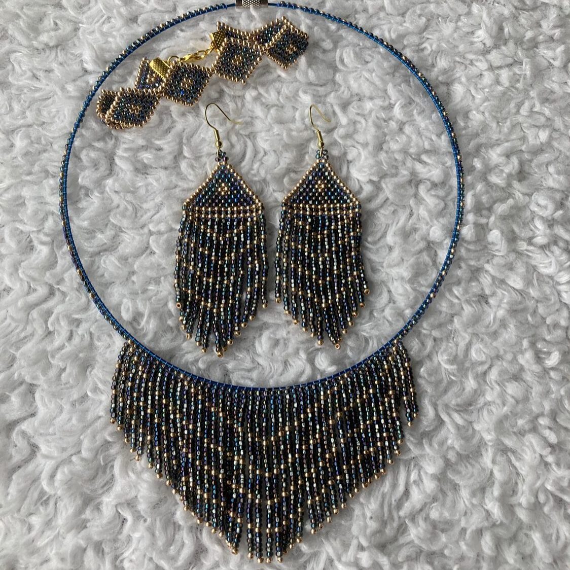Jessica Lavigne, Beadwork, seal skin, jewelry, Indigenous Artist, First Nations, Indigenous Arts Collective of Canada, Pass The Feather