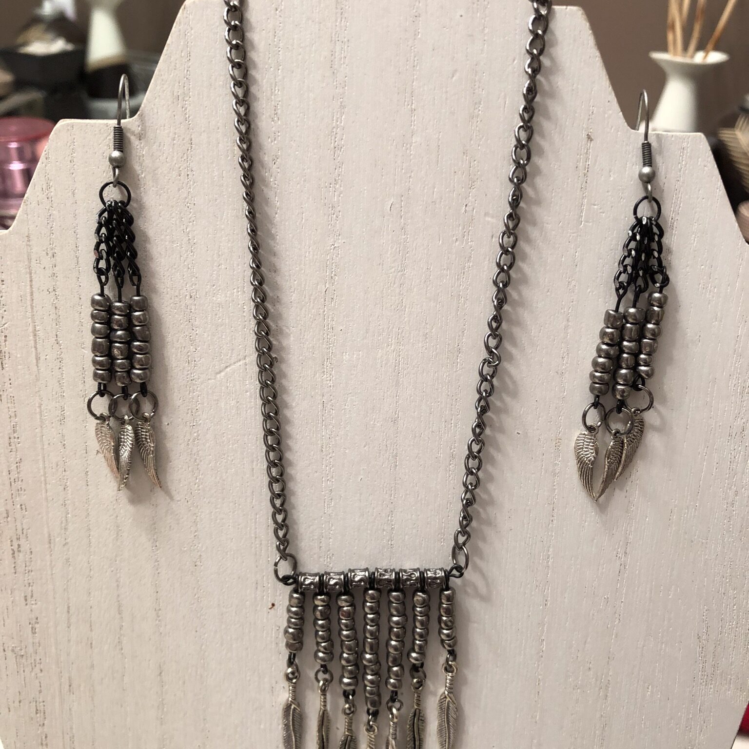 Sharon Robinson, craft maker, crafts, jewelry, jewelry maker, dreamcatchers, sterling silver, Indigenous Artist, First Nations, Indigenous Arts Collective of Canada, Pass The Feather