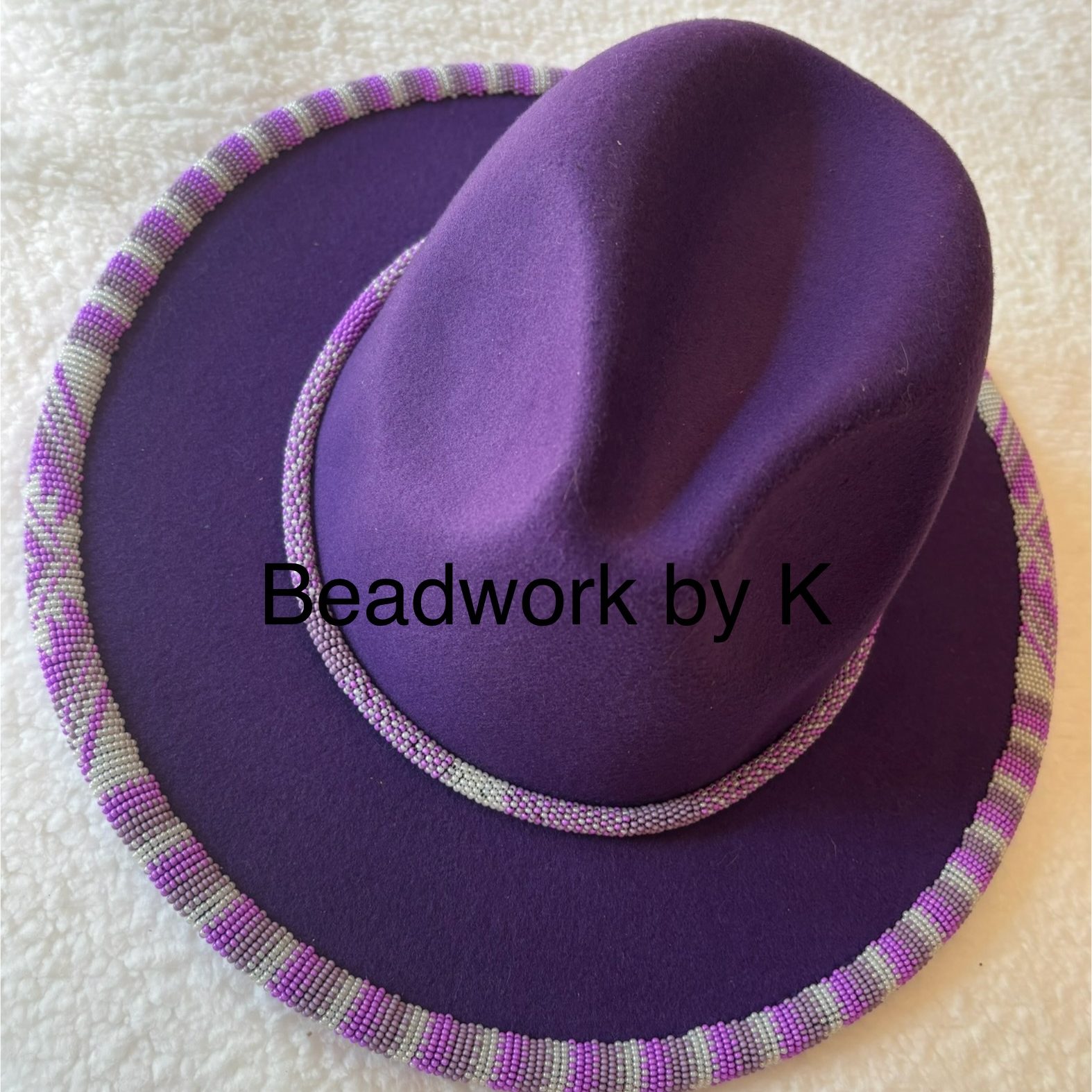 Karen hat 1