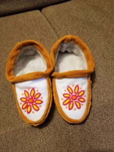 Joan Brant, beader, beadwork, leatherwork, moccasins, Indigenous Artist, First Nations, Indigenous Arts Collective of Canada, Pass The Feather