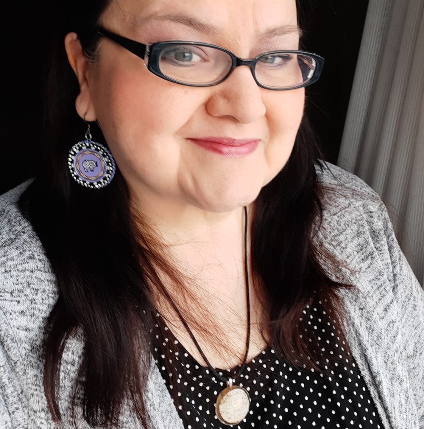 Judith Keesic, Resin Art, Beadwork Jewelry, Earrings, Necklaces, ornaments, Rings, bracelets, Indigenous Artist, First Nations, Indigenous Arts Collective of Canada, Pass The Feather