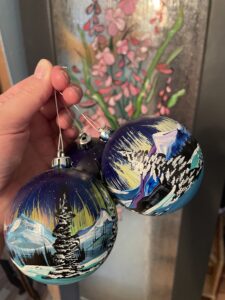 Heather Atkinson, crafts, Christmas ornaments, painter, Indigenous Artist, First Nations, Indigenous Arts Collective of Canada, Pass The Feather