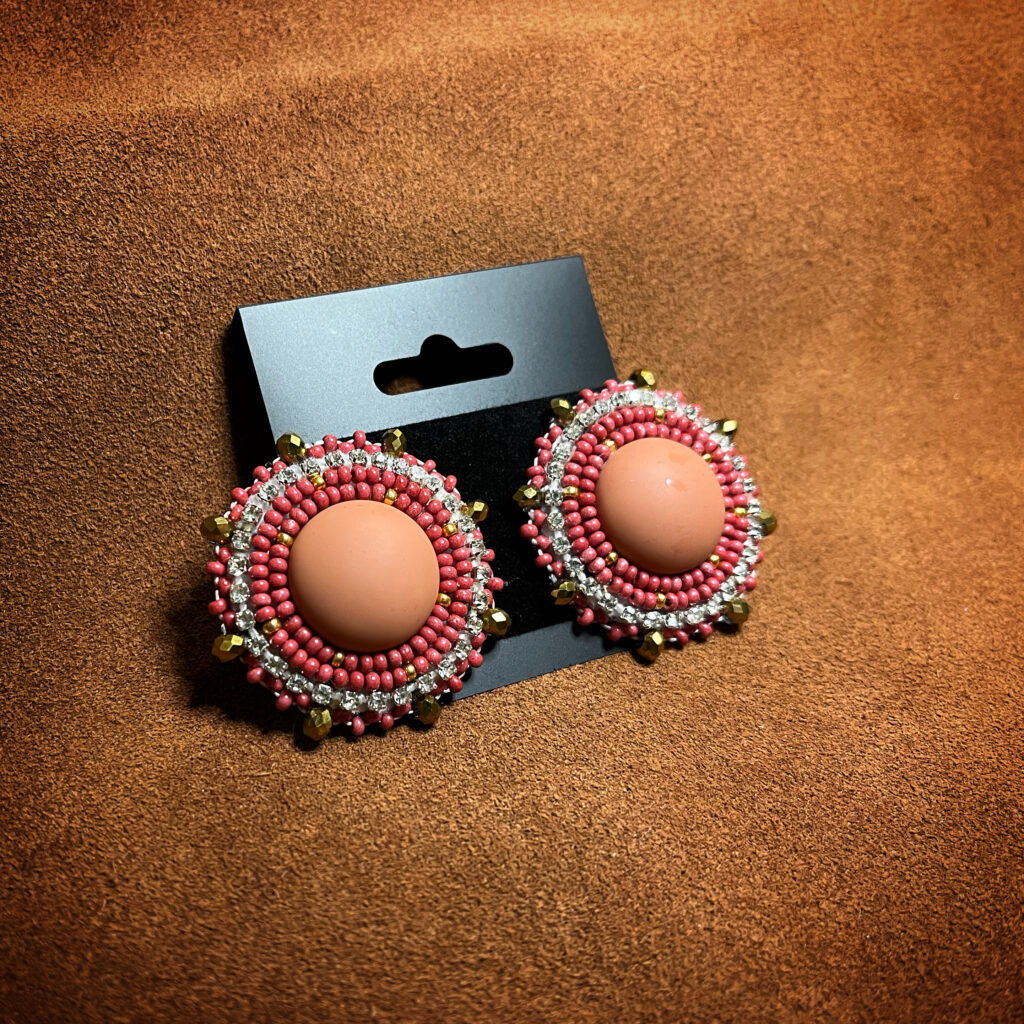 Maizie Little Shields, beadwork, jewelry, Indigenous Artist, First Nations, Indigenous Arts Collective of Canada, Pass The Feather