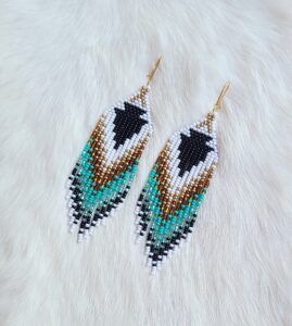 Tabatha Dodge, beadwork, jewelry, Indigenous Artist, First Nations, Indigenous Arts Collective of Canada, Pass The Feather